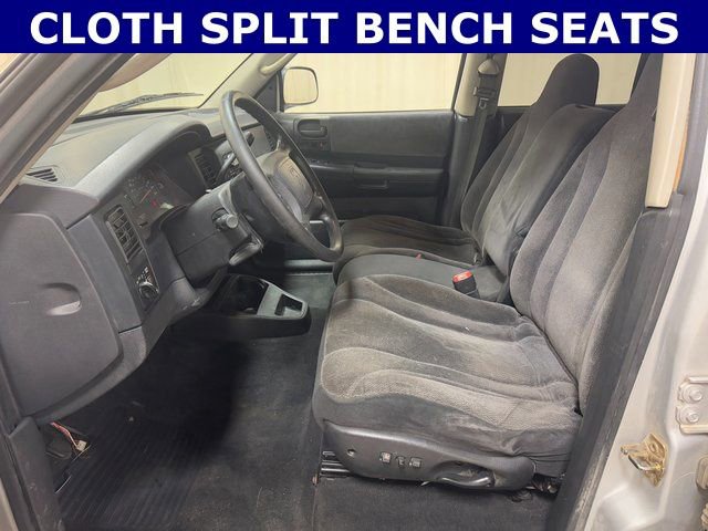 Used 2004 Dodge Dakota SLT w/ Deluxe Convenience Group image 18