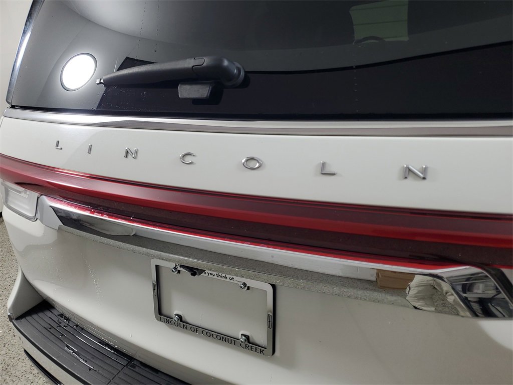 Certified 2022 Lincoln Navigator Reserve image 5