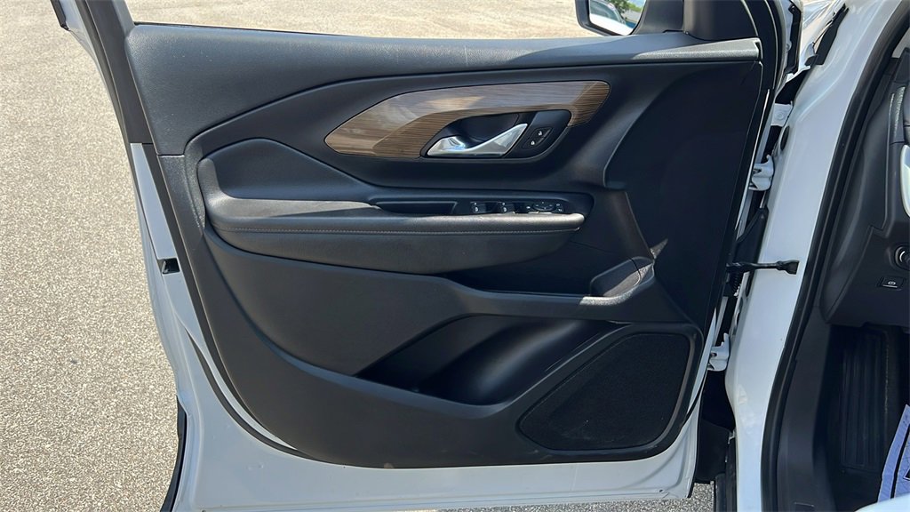 Used 2020 GMC Terrain SLE image 10