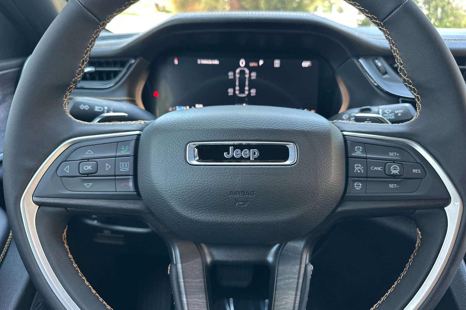 New 2026 Jeep Grand Cherokee L Limited AWD/4WD image 24
