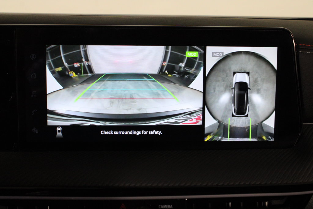 Certified 2025 Nissan Kicks SR FWD image 29
