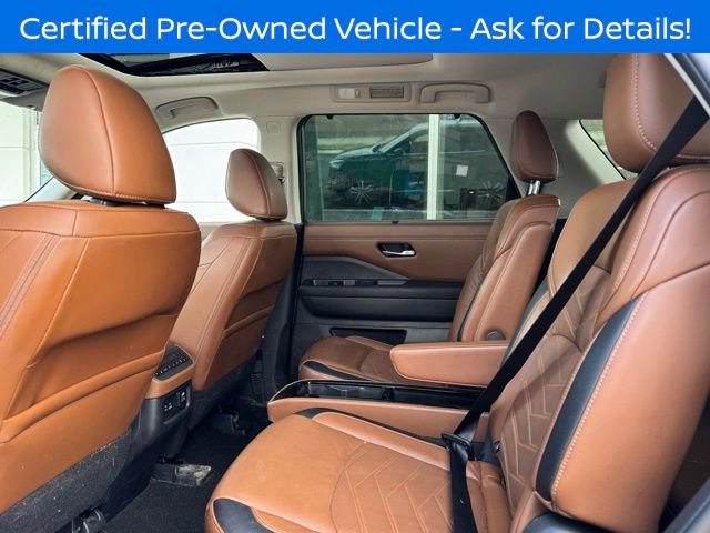 Used 2023 Nissan Pathfinder Platinum AWD/4WD image 17