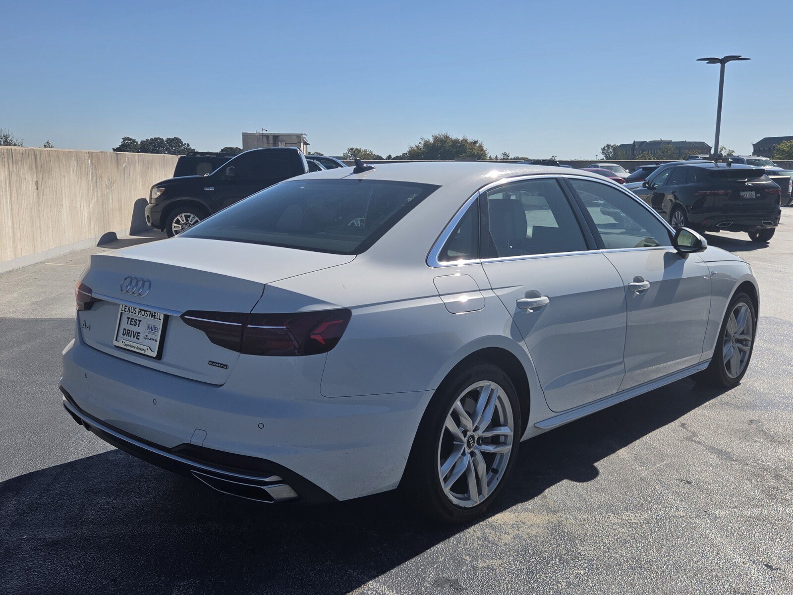 Used 2021 Audi A4 2.0T Premium Plus w/ Premium Plus Package AWD/4WD image 5