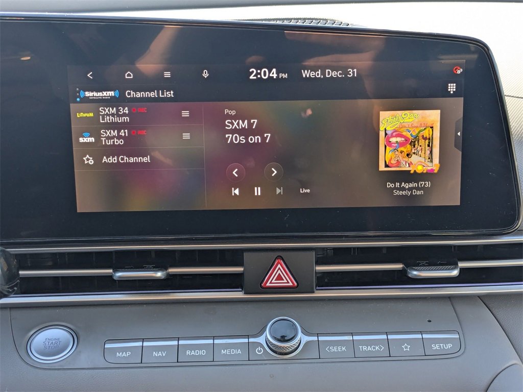 Used 2024 Hyundai Elantra SEL image 13