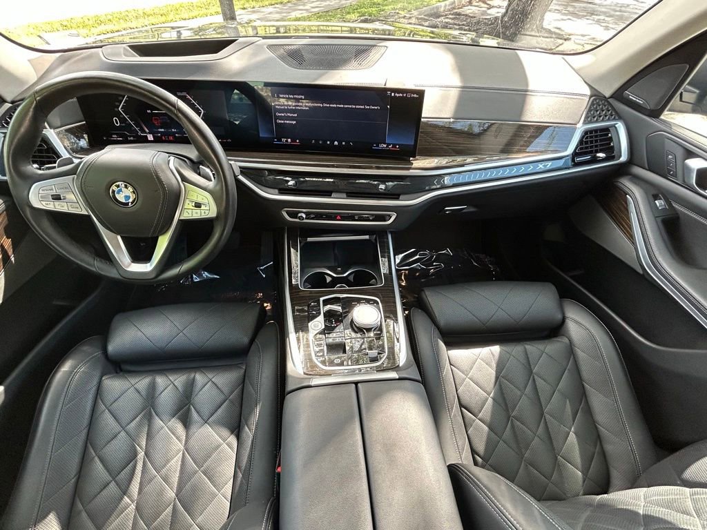 Used 2025 BMW X7 xDrive40i AWD/4WD image 10