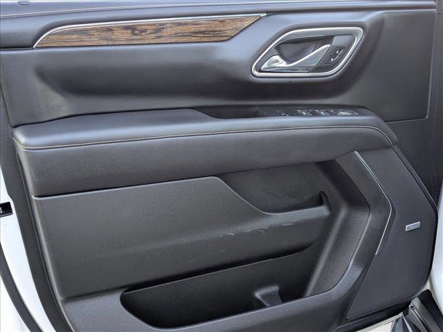 Used 2023 Chevrolet Suburban Premier image 8