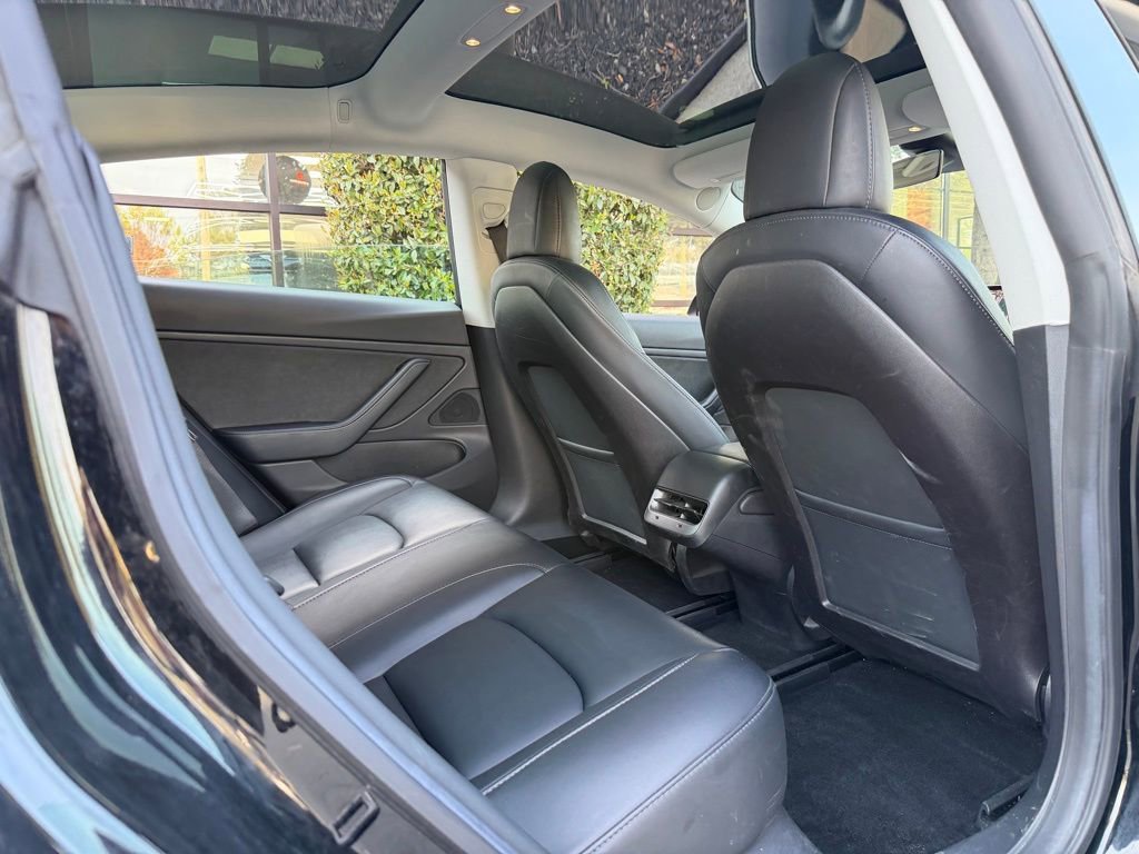 Used 2019 Tesla Model 3 Long Range image 37