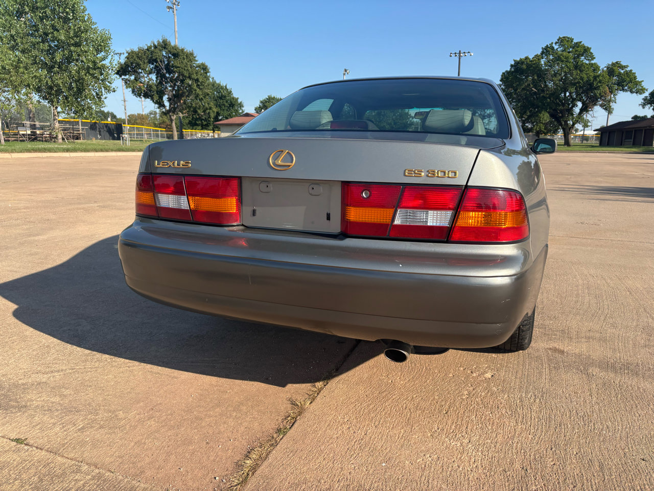 Used 1999 Lexus ES 330 image 23