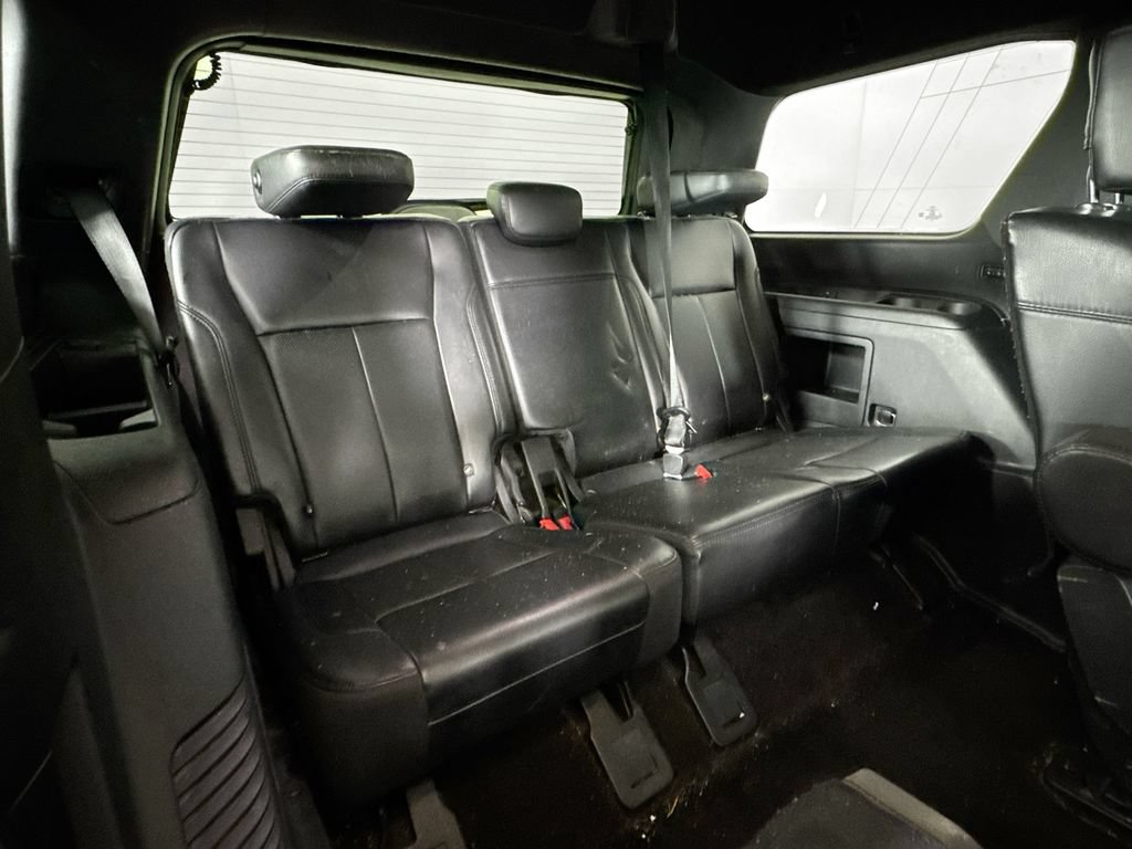 Used 2020 Ford Expedition XLT w/ Equipment Group 202A AWD/4WD image 28