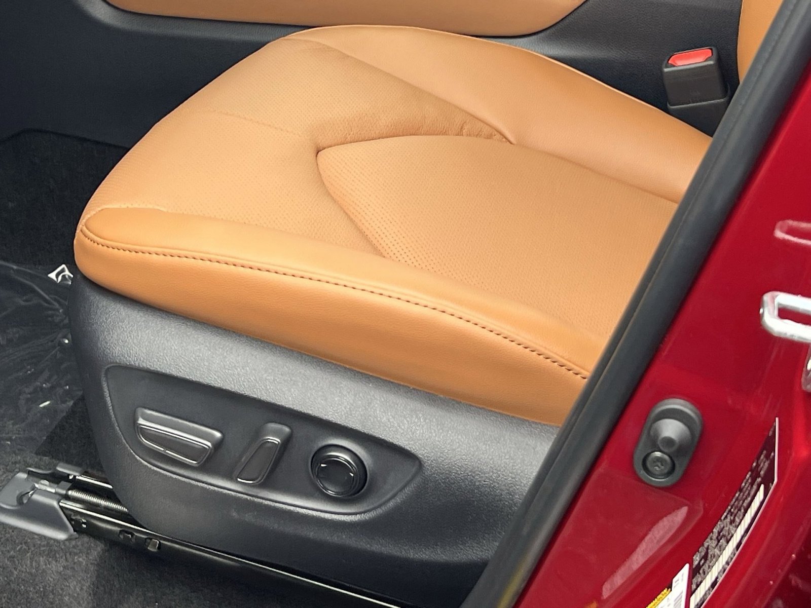 New 2026 Toyota Highlander Platinum image 8