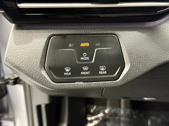 Used 2023 Volkswagen ID.4 Pro AWD/4WD image 30