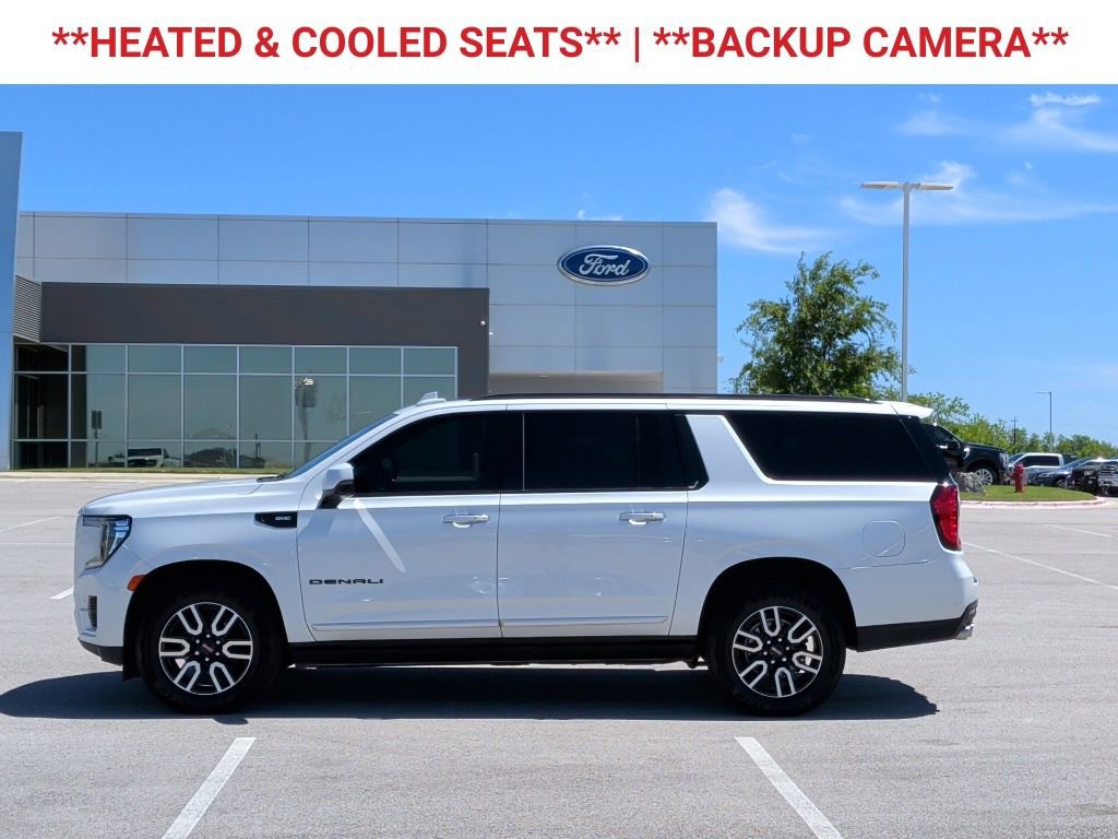 Used 2022 GMC Yukon XL Denali AWD/4WD image 5