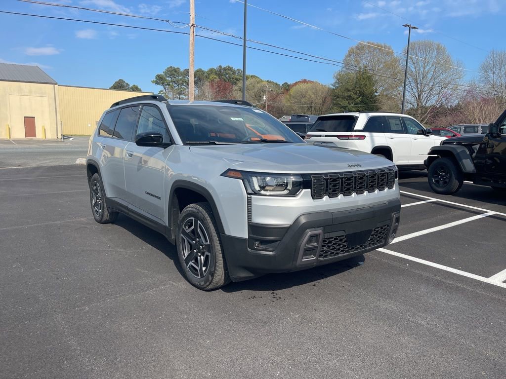 New 2026 Jeep Cherokee Laredo image 4