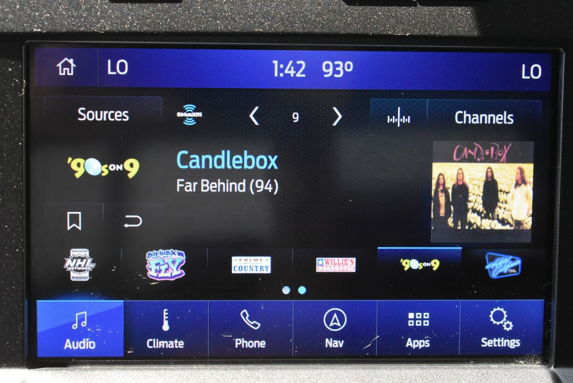 Used 2019 Ford F150 Lariat w/ Equipment Group 502A Luxury AWD/4WD image 25