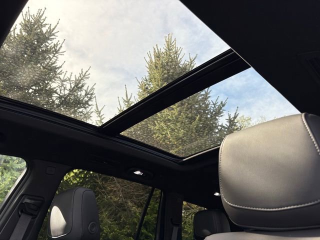 Certified 2024 Cadillac XT6 Premium Luxury w/ LPO, Floor Liner Package image 21