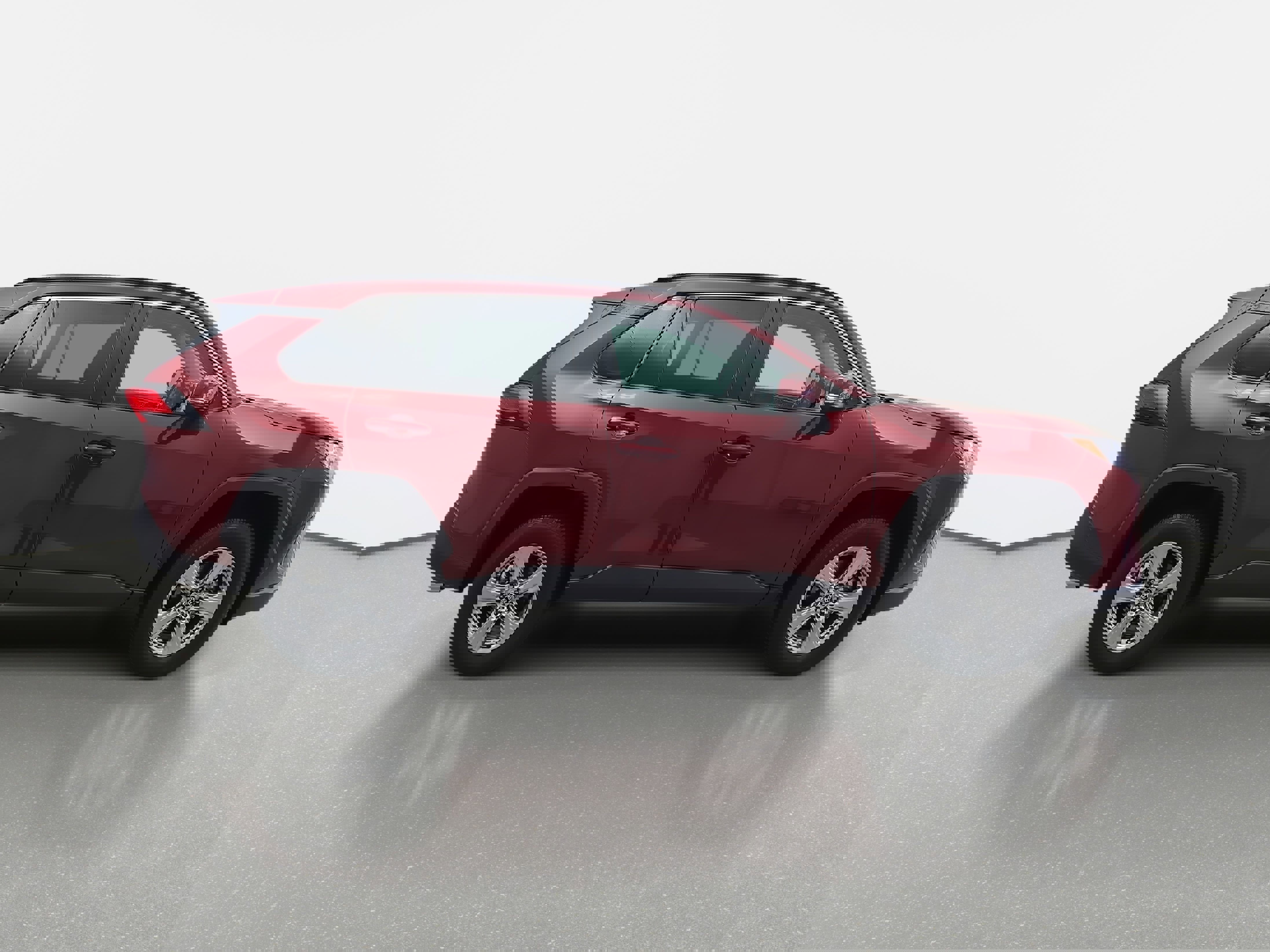 Used 2023 Toyota RAV4 XLE w/ Convenience Package image 4