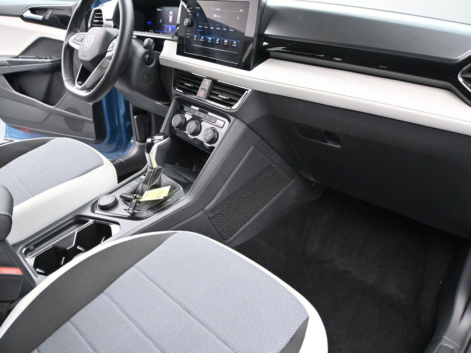 Certified 2025 Volkswagen Taos S w/ Taos Adventure Package AWD/4WD image 16