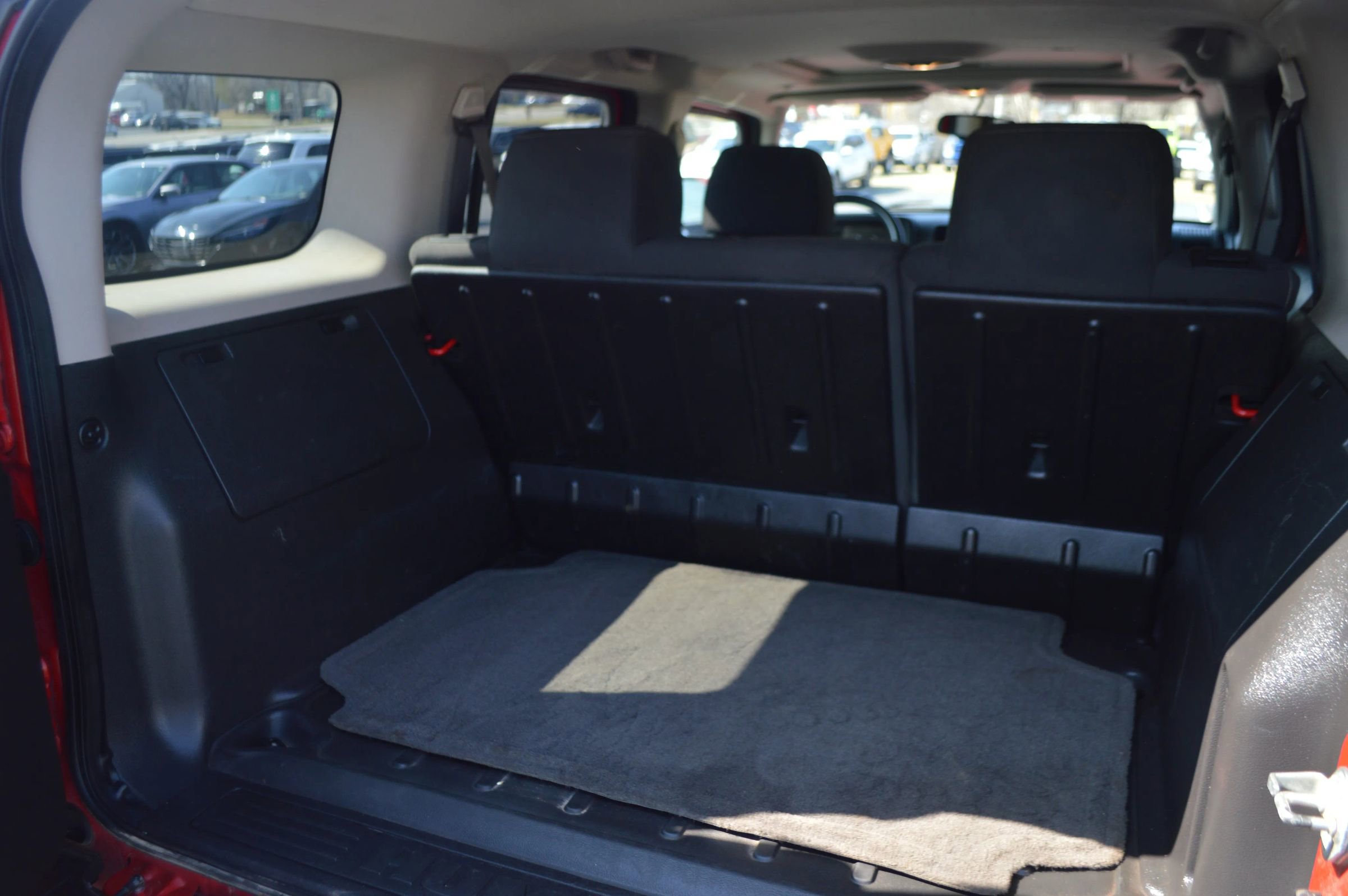 Used 2010 HUMMER H3 image 21