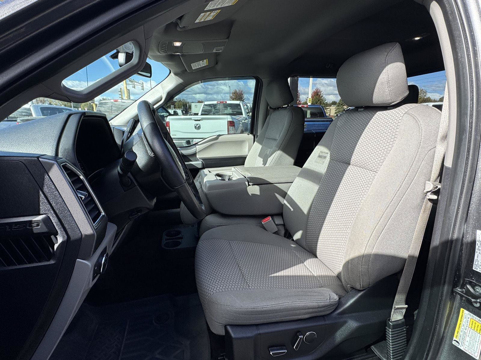 Used 2017 Ford F150 XLT w/ Equipment Group 302A Luxury AWD/4WD image 15