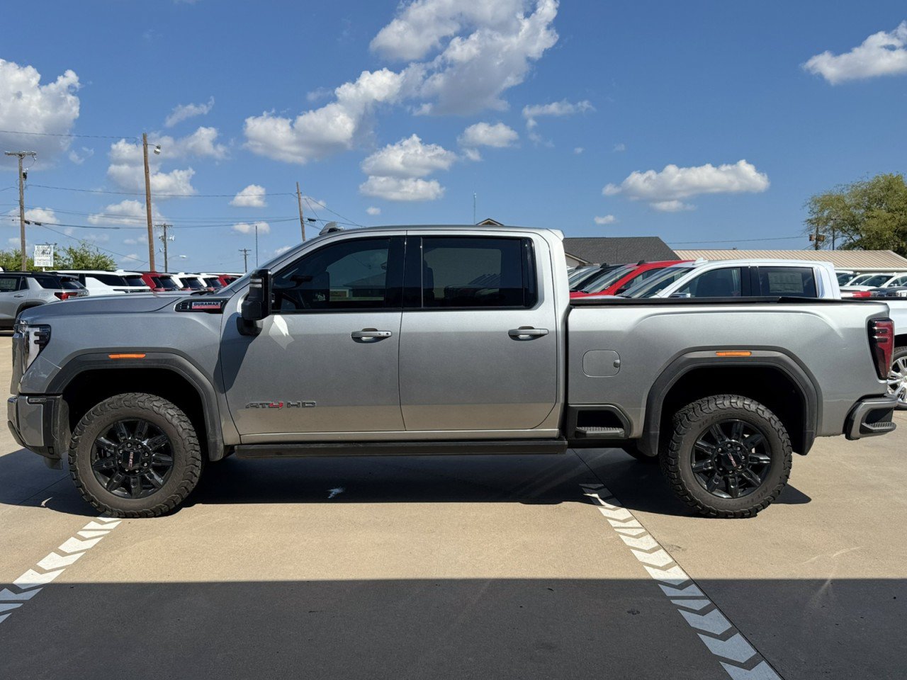 Used 2024 GMC Sierra 2500 AT4 w/ AT4 Premium Plus Package AWD/4WD image 4