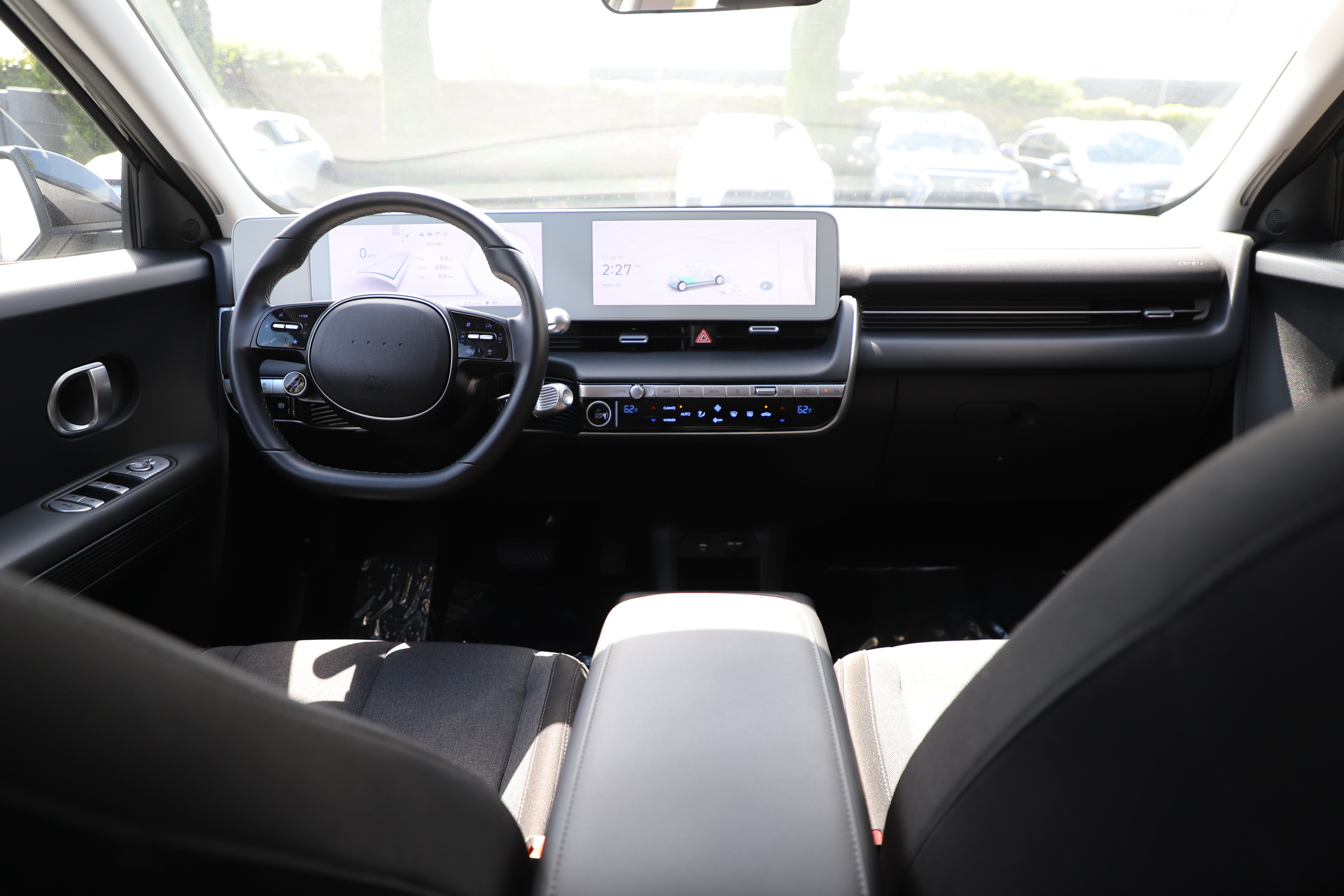 Used 2024 Hyundai Ioniq 5 SE AWD/4WD image 17
