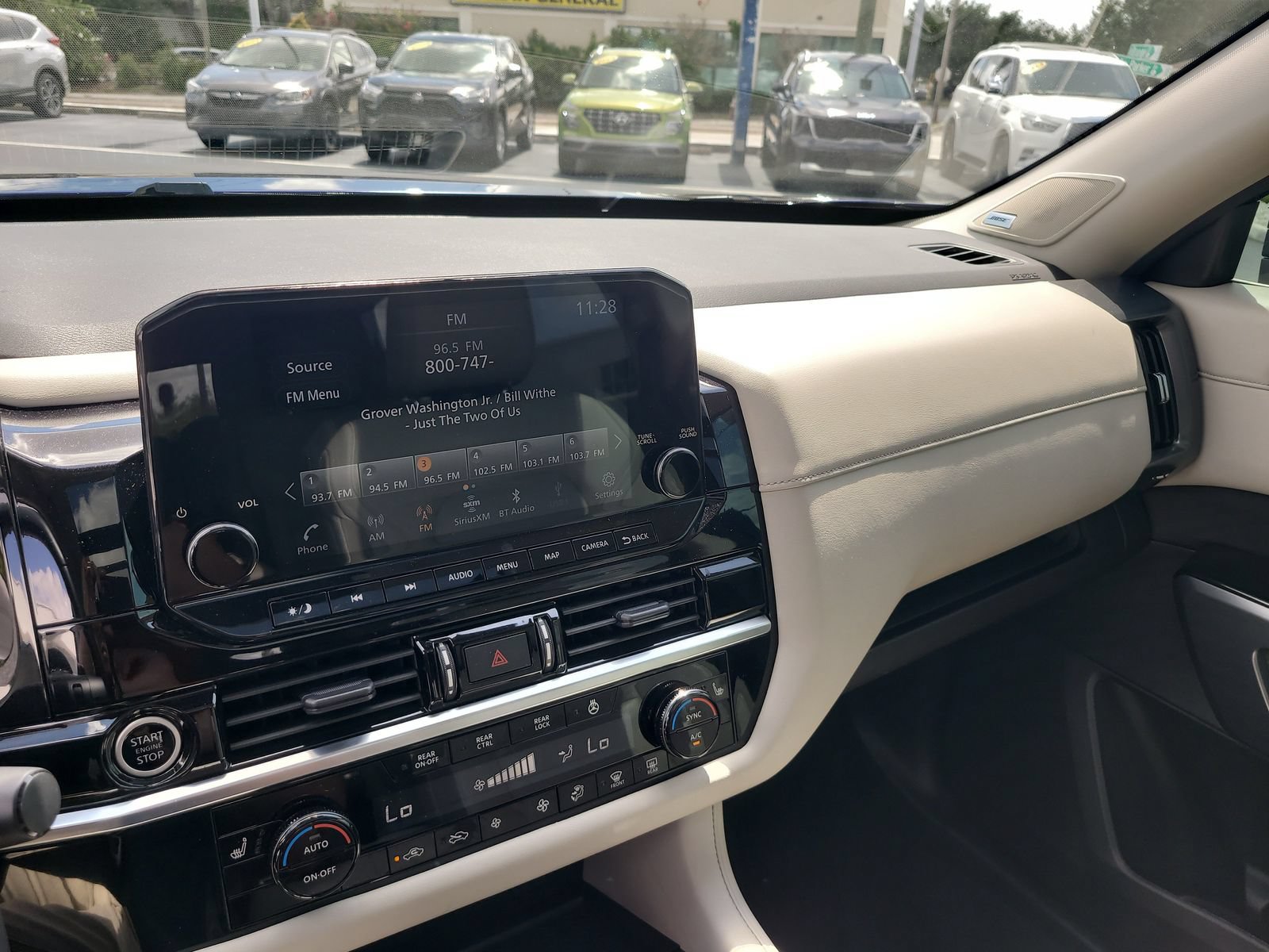 Used 2024 Nissan Pathfinder SL w/ SL Premium Package FWD image 20