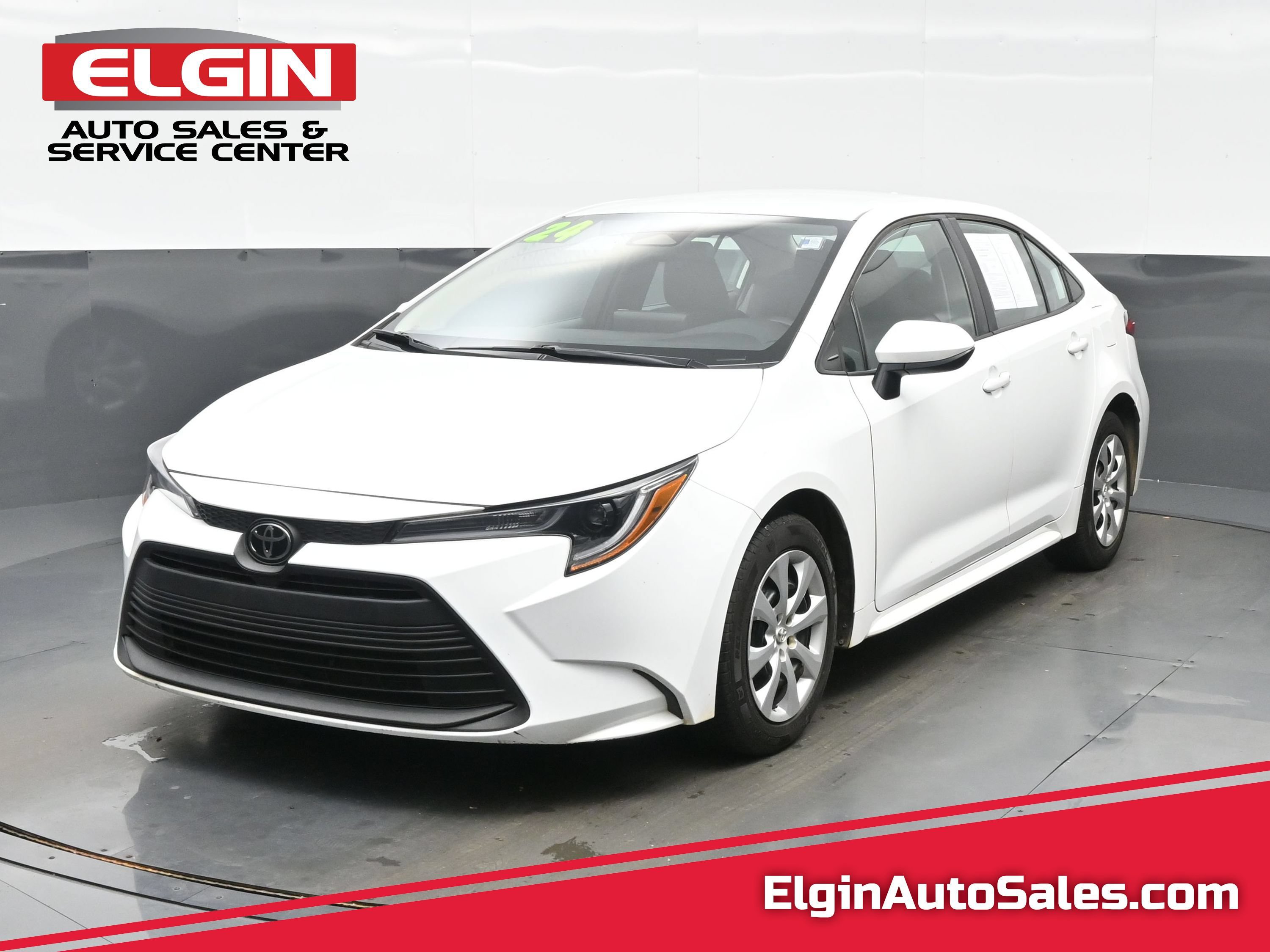 Used 2024 Toyota Corolla LE FWD image 1