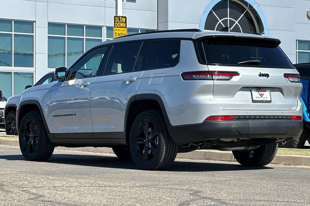 Certified 2023 Jeep Grand Cherokee L Laredo RWD image 9