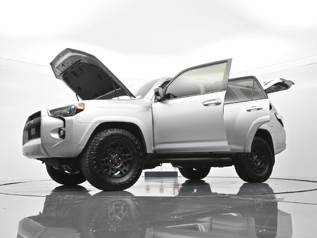 Used 2023 Toyota 4Runner SR5 AWD/4WD image 47