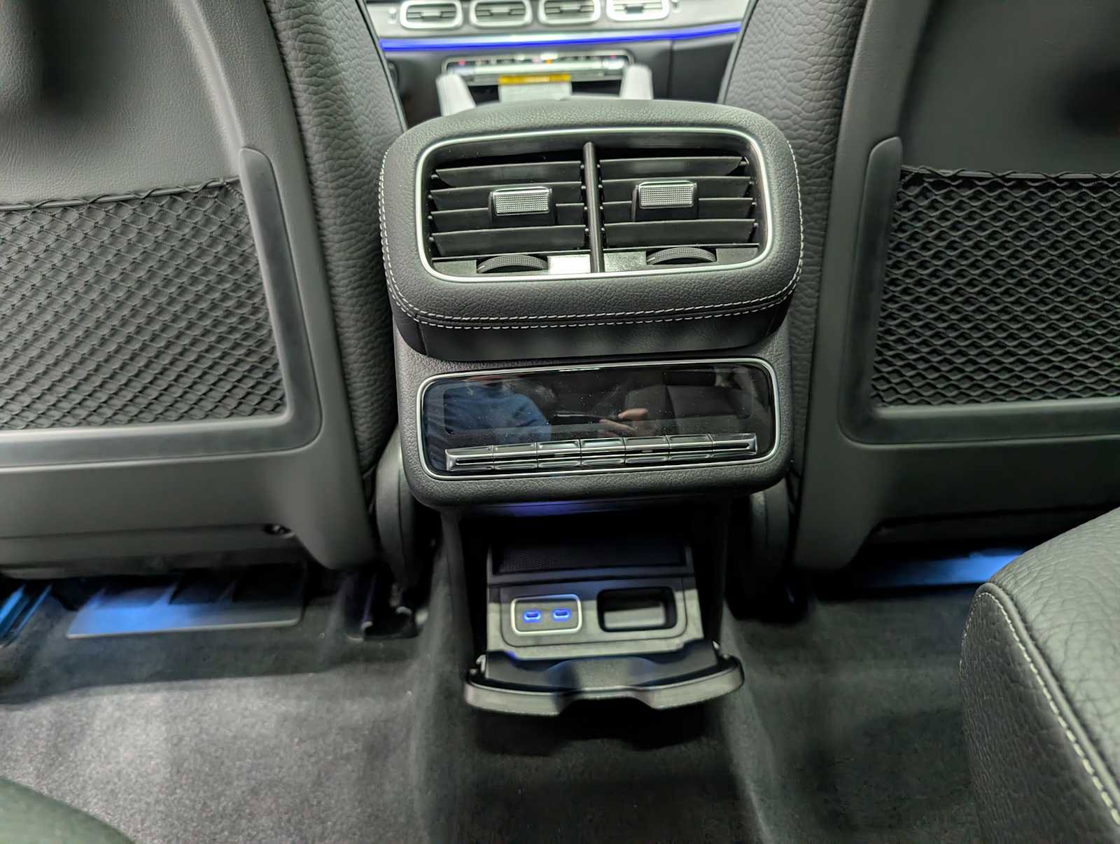 New 2026 Mercedes-Benz GLS 450 4MATIC image 21