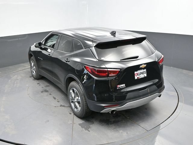 Used 2025 Chevrolet Blazer LT FWD image 45