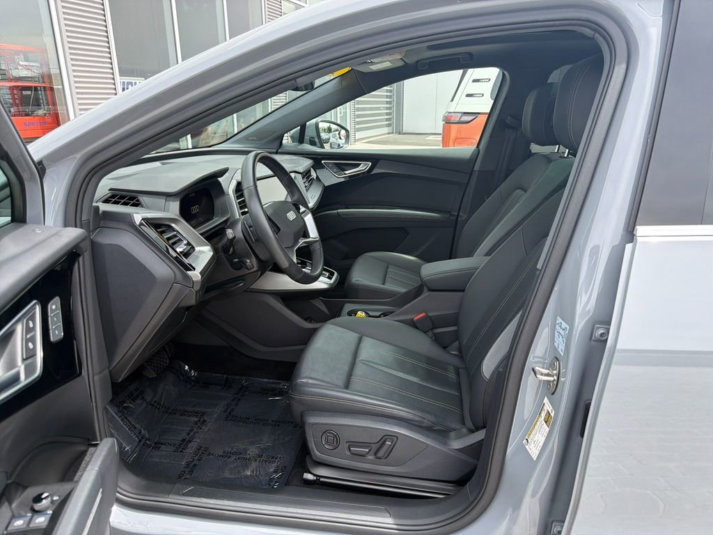 Used 2023 Audi Q4 e-tron Premium Plus w/ Premium Plus AWD/4WD image 9