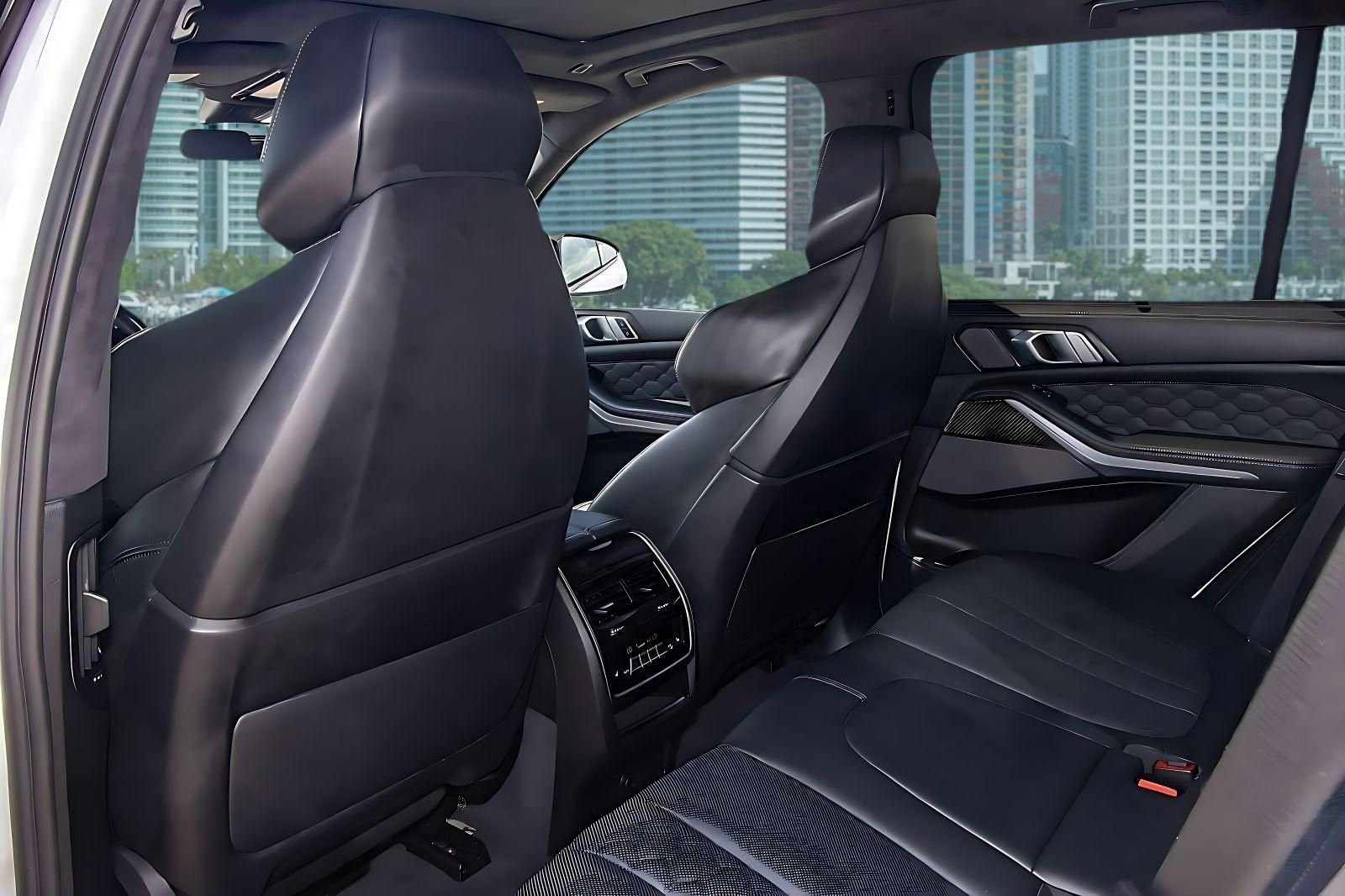 Used 2021 BMW X5 M w/ Executive Package image 16