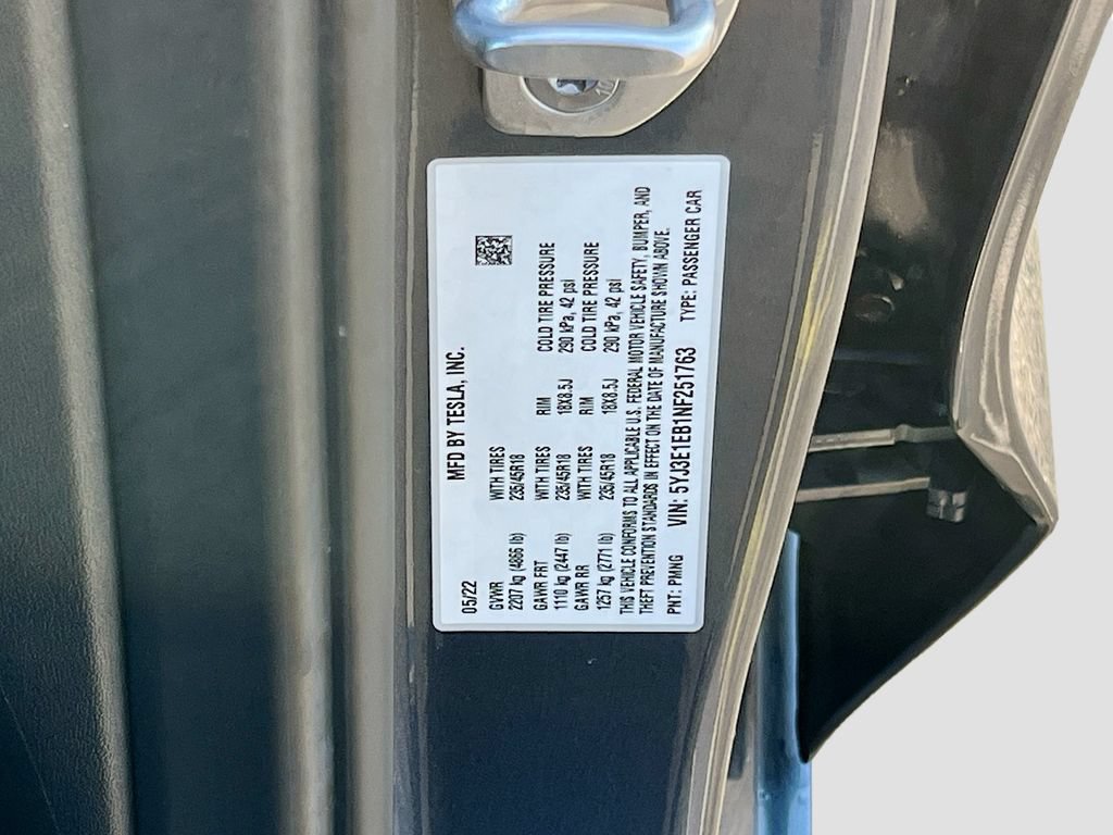 Used 2022 Tesla Model 3 Long Range AWD/4WD image 29