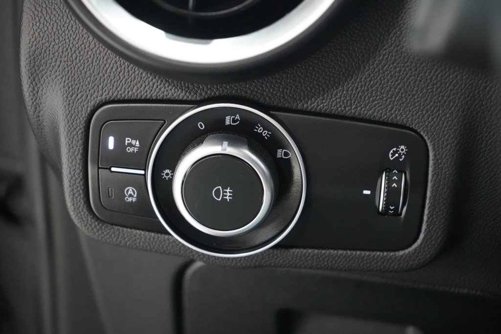 Used 2023 Alfa Romeo Stelvio Ti AWD/4WD image 21