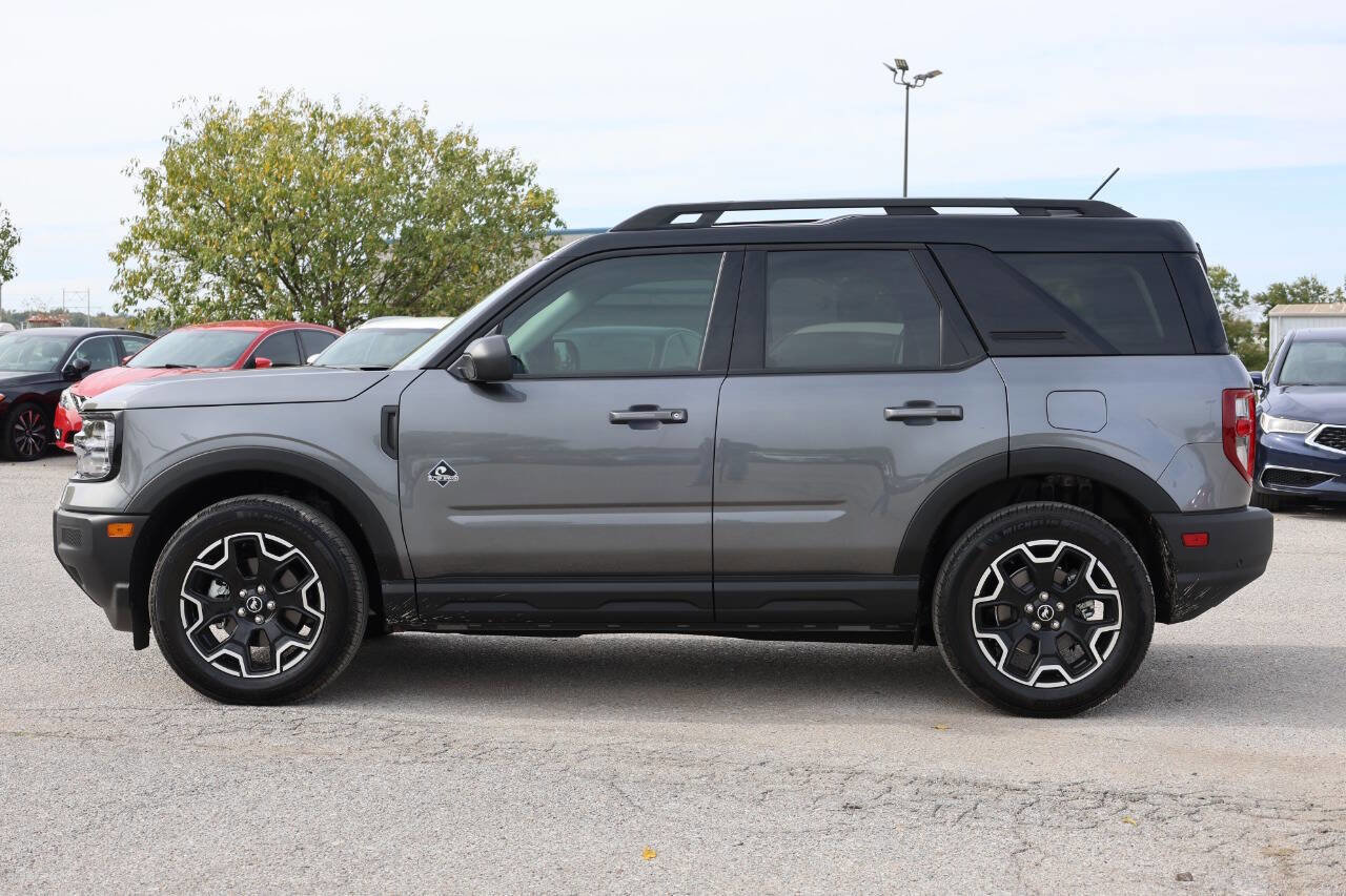 Used 2025 Ford Bronco Sport Outer Banks image 8