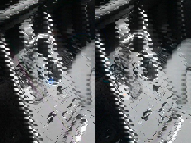 Used 2021 Toyota Highlander XLE image 19