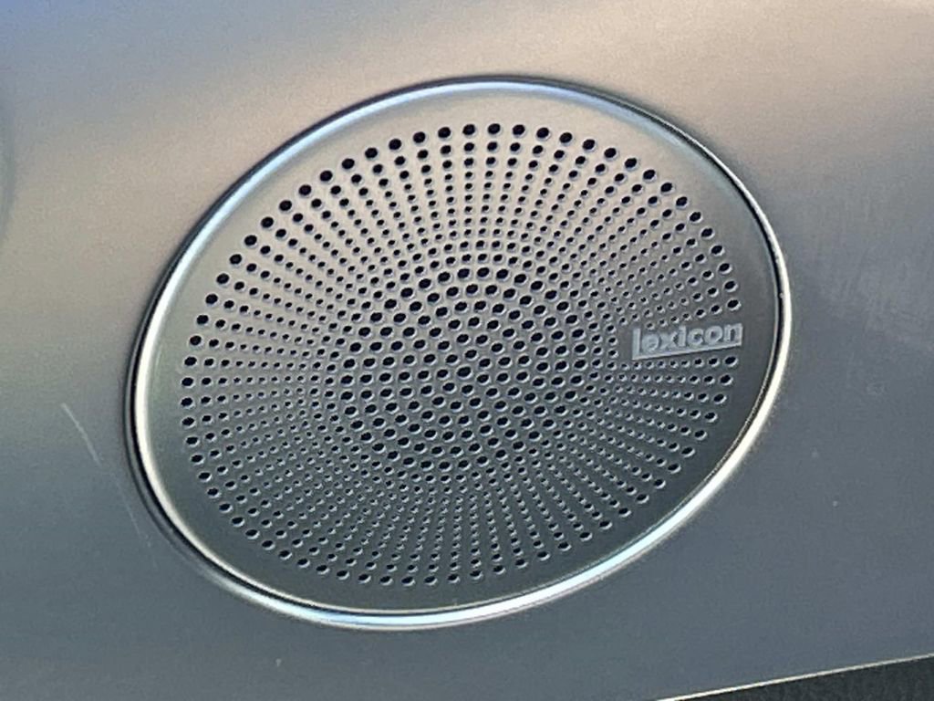 Used 2025 Genesis G70 3.3T Advanced w/ Sport Prestige Package image 19