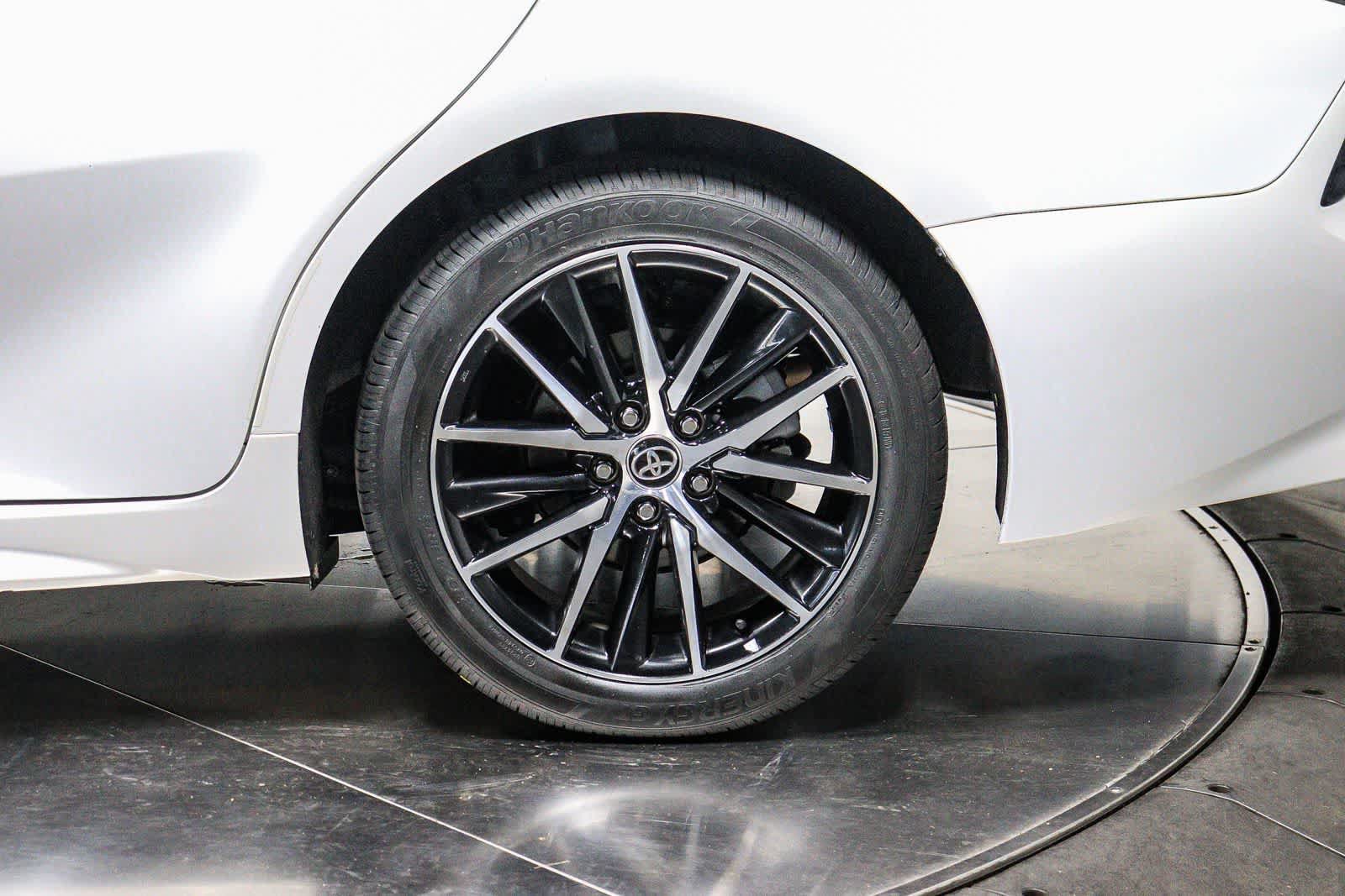 Certified 2023 Toyota Camry SE FWD image 11