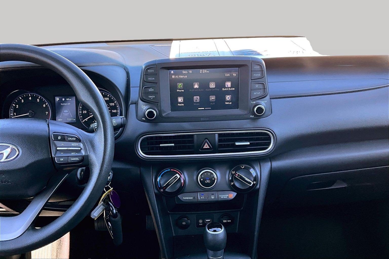 Used 2019 Hyundai Kona SE FWD image 6