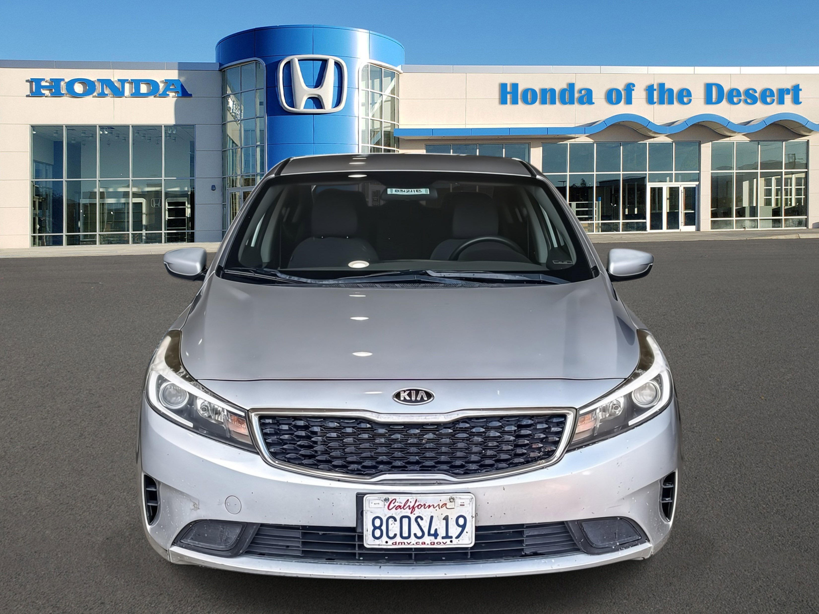 Used 2018 Kia Forte LX image 2