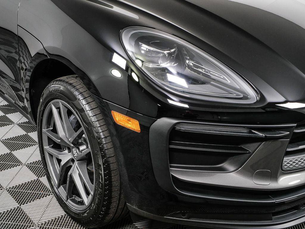 New 2026 Porsche Macan Turbo AWD/4WD image 39
