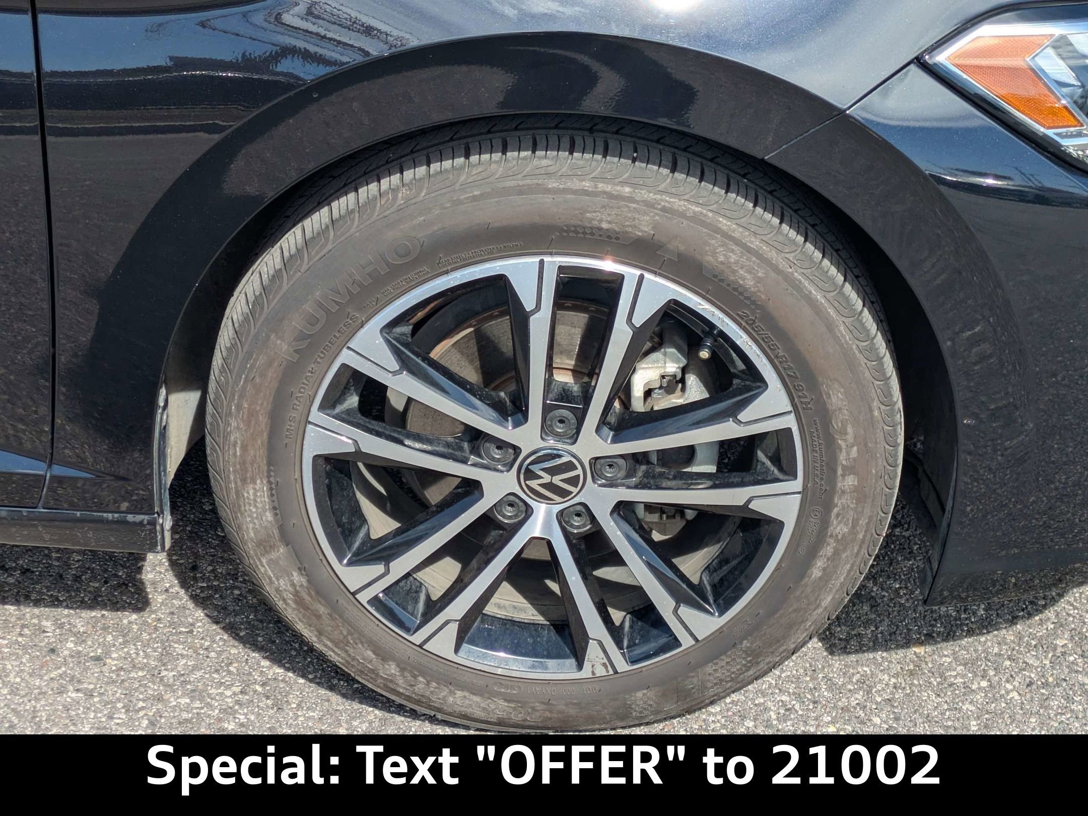 Used 2024 Volkswagen Jetta Sport image 10