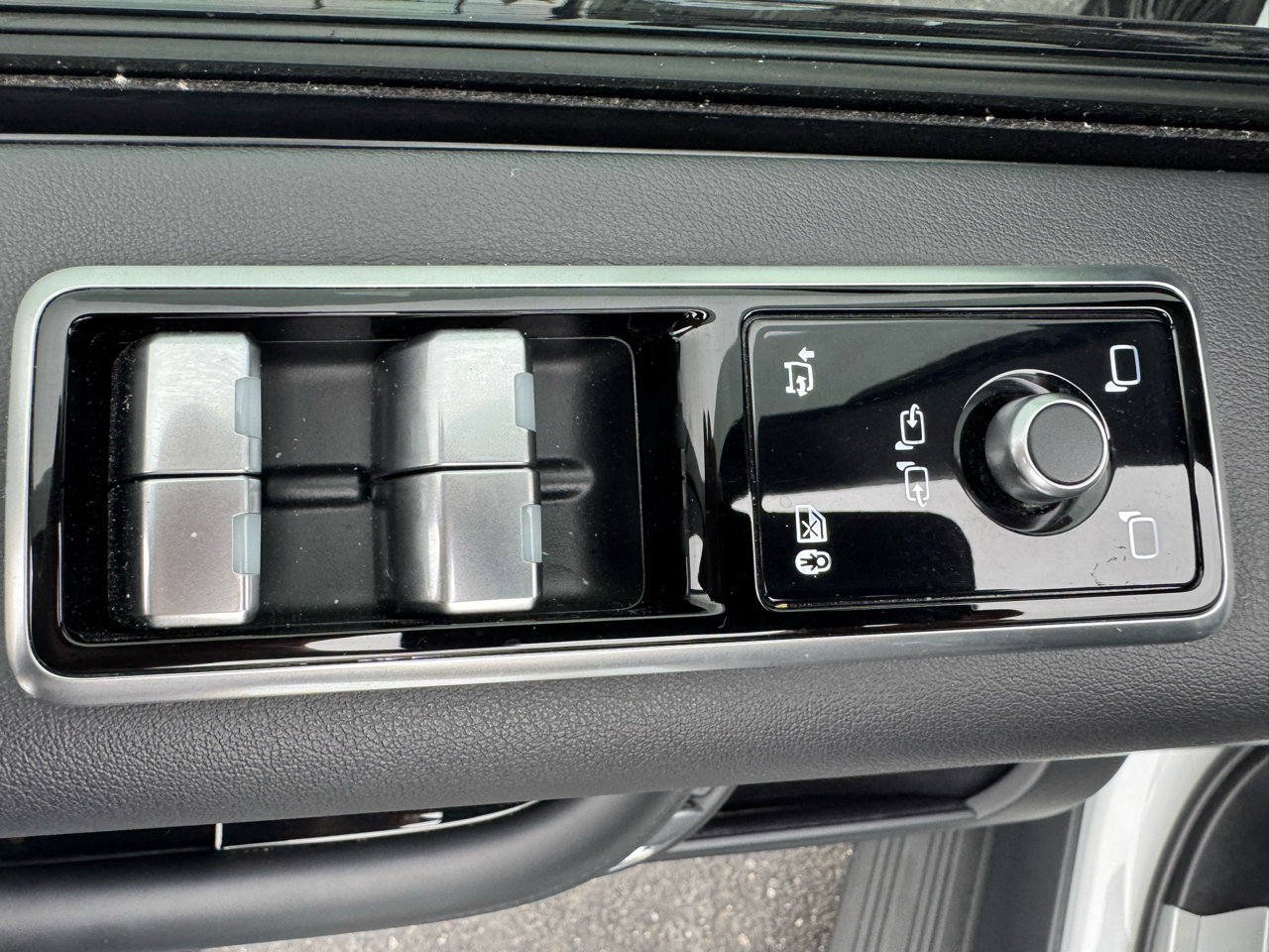 Used 2022 Land Rover Range Rover Westminster Edition image 12