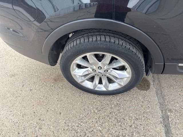 Used 2015 Ford Explorer Limited w/ Equipment Group 301A AWD/4WD image 17