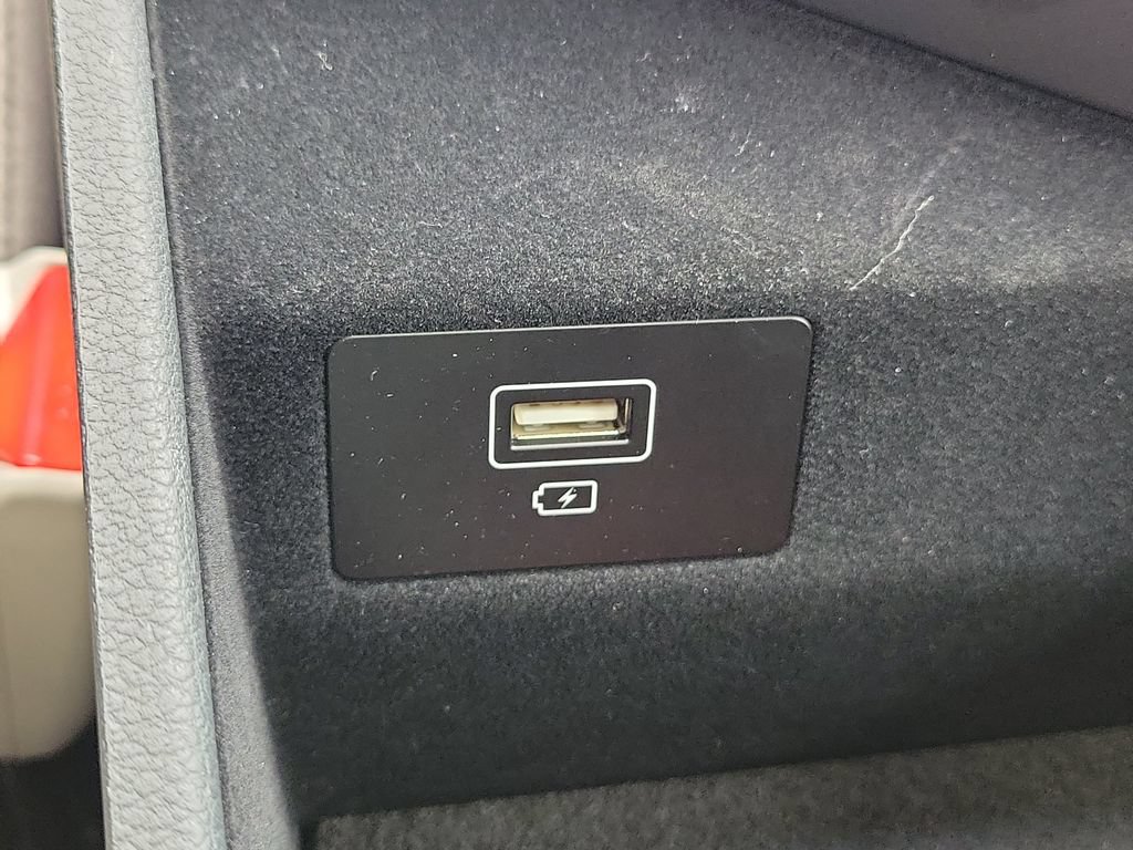 Used 2022 Genesis G70 3.3T RWD image 30
