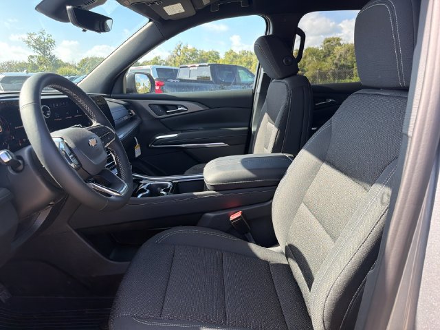 New 2027 Chevrolet Traverse LT w/ Driver Confidence Package FWD image 17