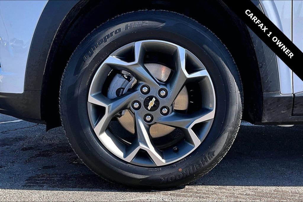 Used 2025 Chevrolet Trax LT w/ LT Convenience Package image 32