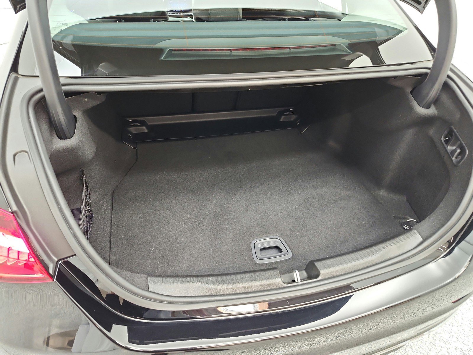 Used 2023 Mercedes-Benz C 300 Sedan image 23