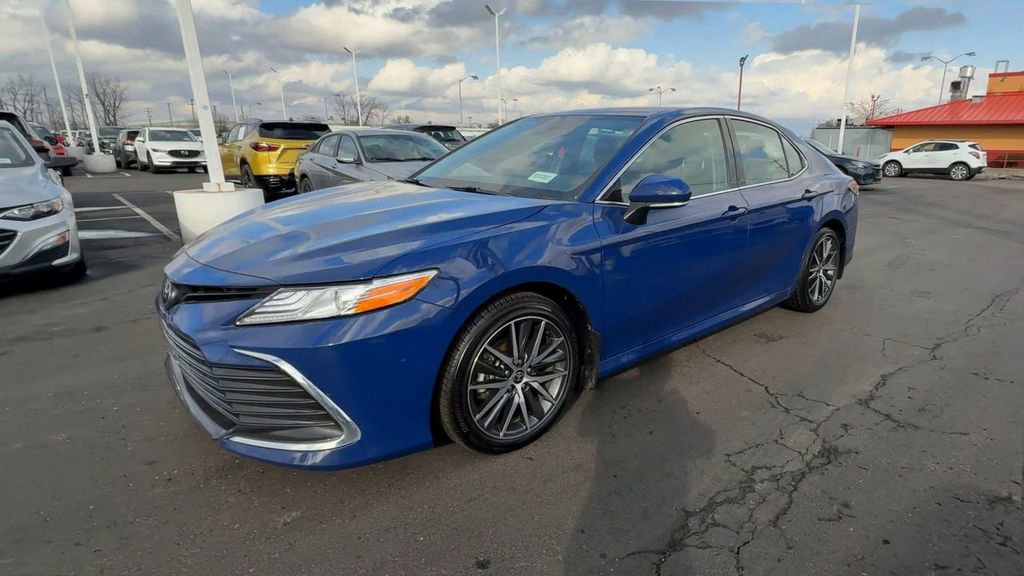 Used 2024 Toyota Camry XLE w/ Cold Weather Package image 4